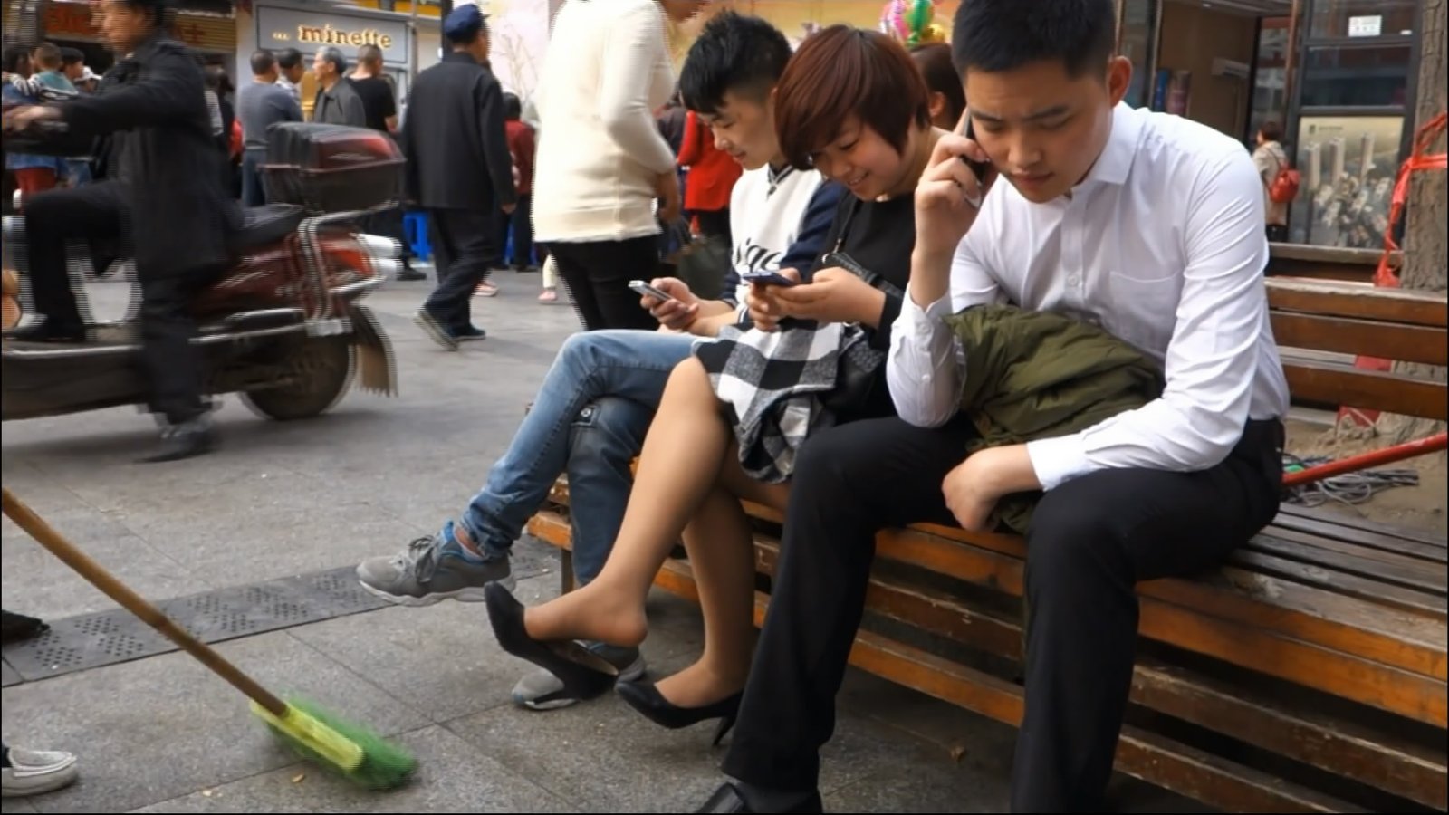 streetsnapdangl[00 01 10][20181129 221928 2]